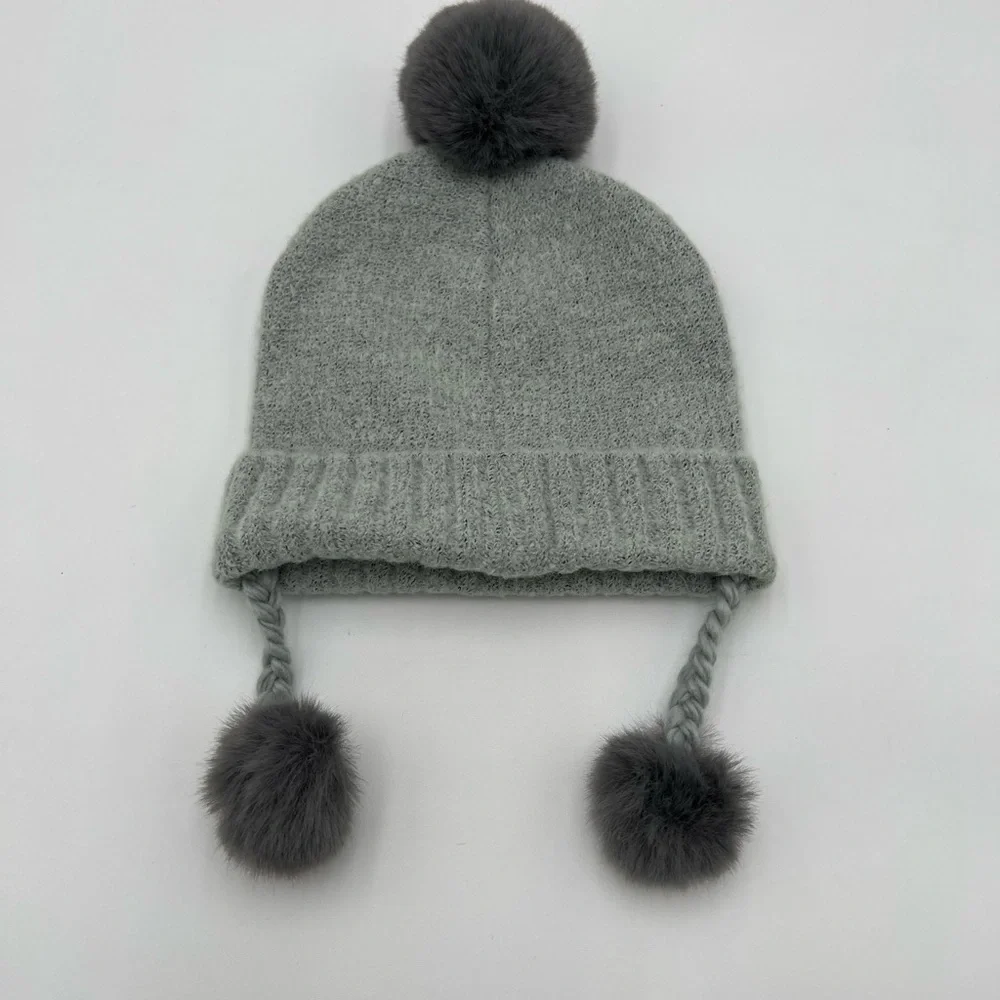 Top Paw Gray Soft L/XL Dog Pom Pom Balls Beanie Pet Cap Hat Tassels Winter NWOT